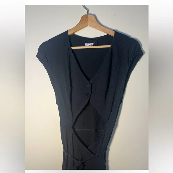 REFORMATION VISTA MAXI WRAP DRESS WITH CUTOUT IN BLACK SIZE 2 - Picture 3 of 6